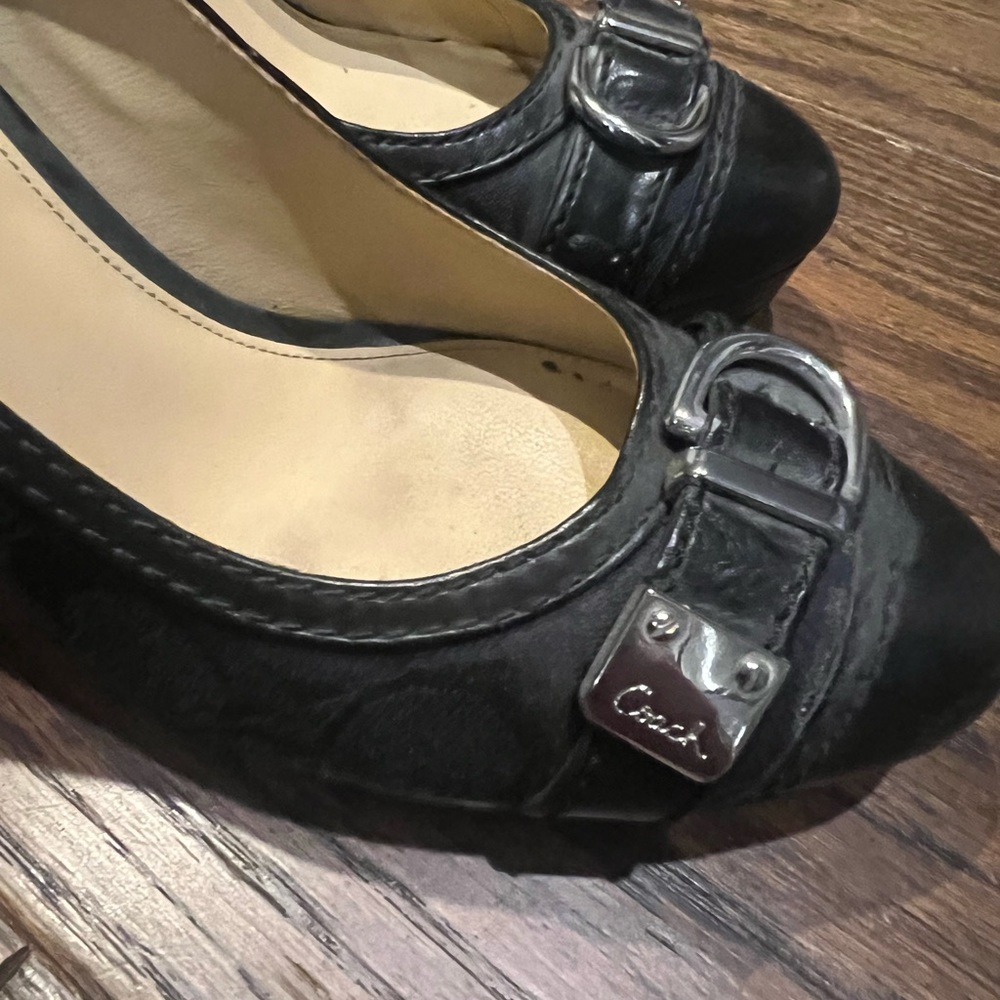 Coach heels size 8.5 - Picture 6 of 6